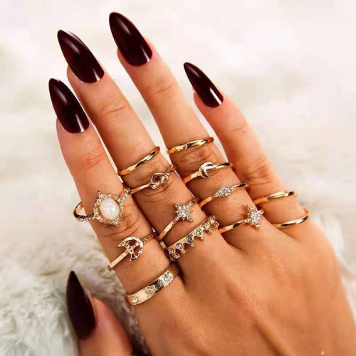 Boho Silver Star Moon Knuckle Ring Set for Women Teen Girls,Vintage Crystal Stackable Midi Finger Rings