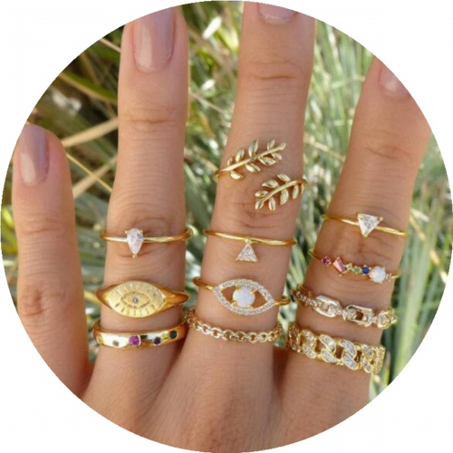 Women Rings Set Knuckle Rings Gold Bohemian Rings for Girls Vintage Gem Crystal Rings Joint Knot Ring Sets for Teens Party Daily Fesvital Jewelry Gift